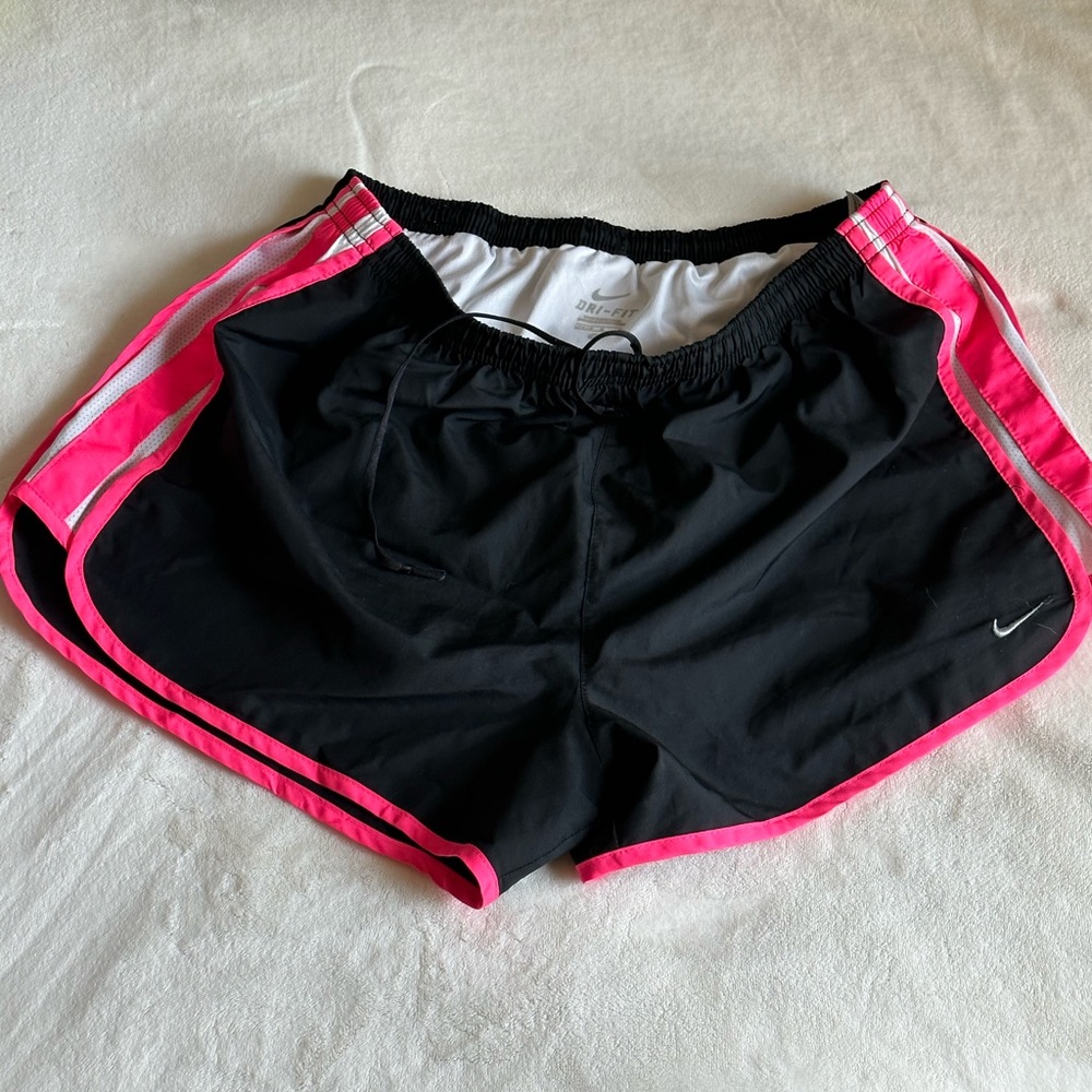 Nike women’s running shorts